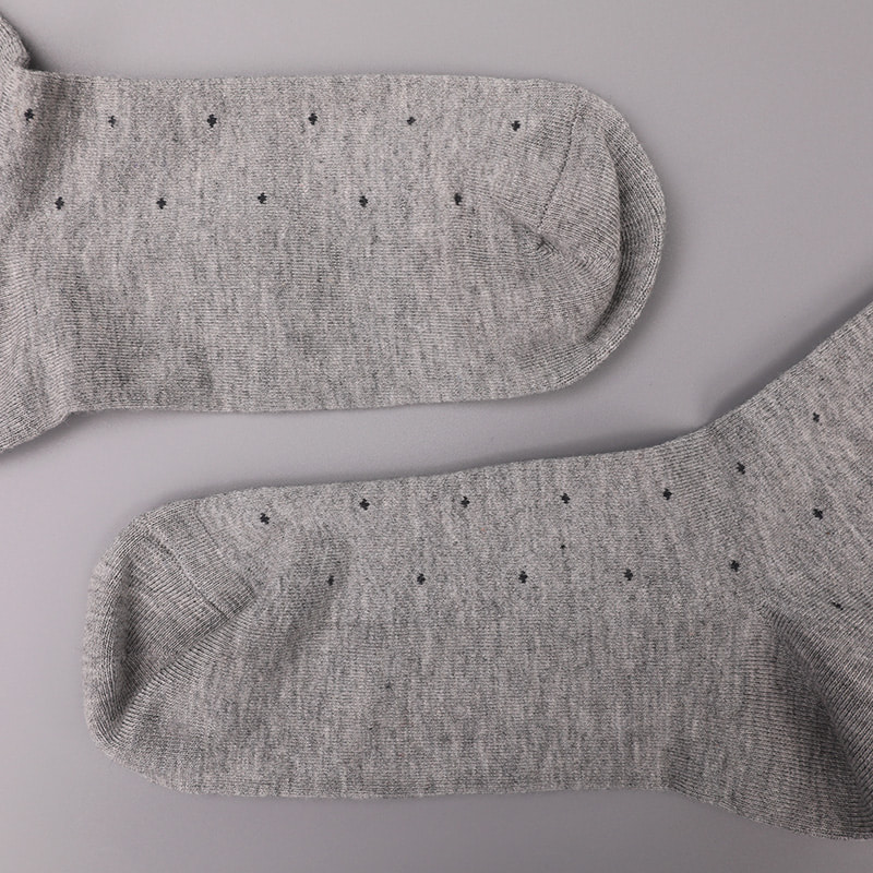 Puha fonású selyem nylon borítású ammónia, láthatatlan gyémánt alakú kis pont jacquard kézzel varrott téli vastag férfi zokni WSD2851