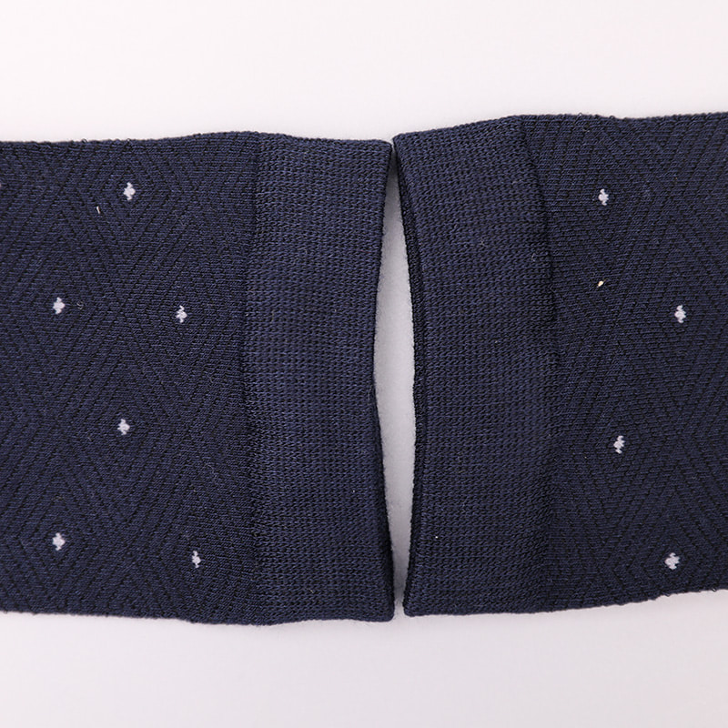 Puha fonású selyem nylon borítású ammónia, láthatatlan gyémánt alakú kis pont jacquard kézzel varrott téli vastag férfi zokni WSD2851