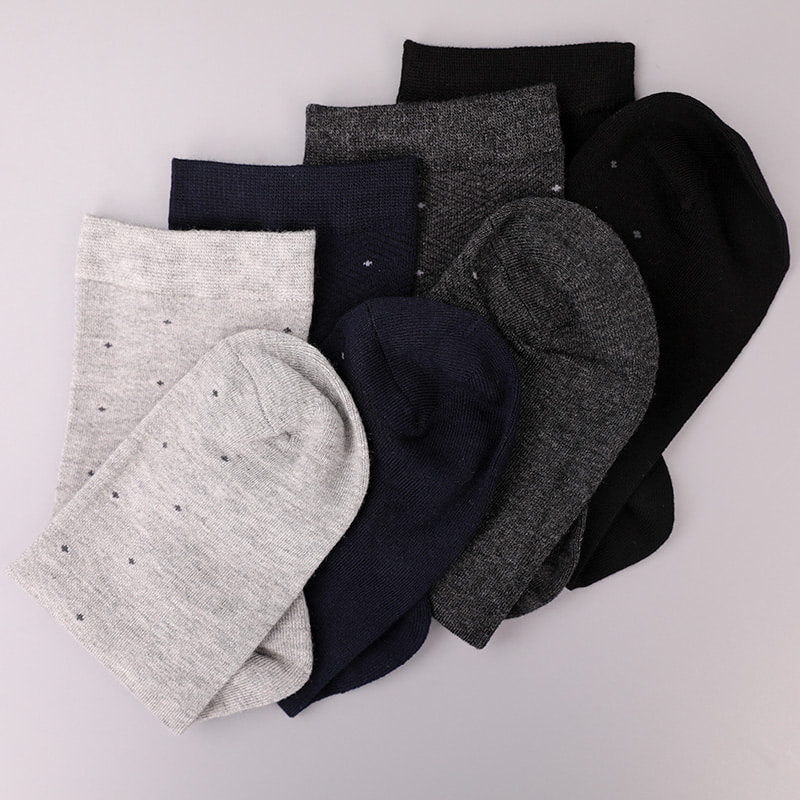 Puha fonású selyem nylon borítású ammónia, láthatatlan gyémánt alakú kis pont jacquard kézzel varrott téli vastag férfi zokni WSD2851