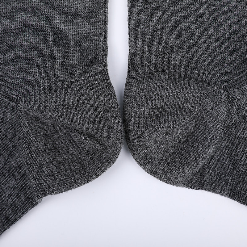 Fésült pamut pamut burkolt ammónia zokni 98% pamut fonal kis jacquard kézzel varrott őszi és téli férfi zokni WSD2581